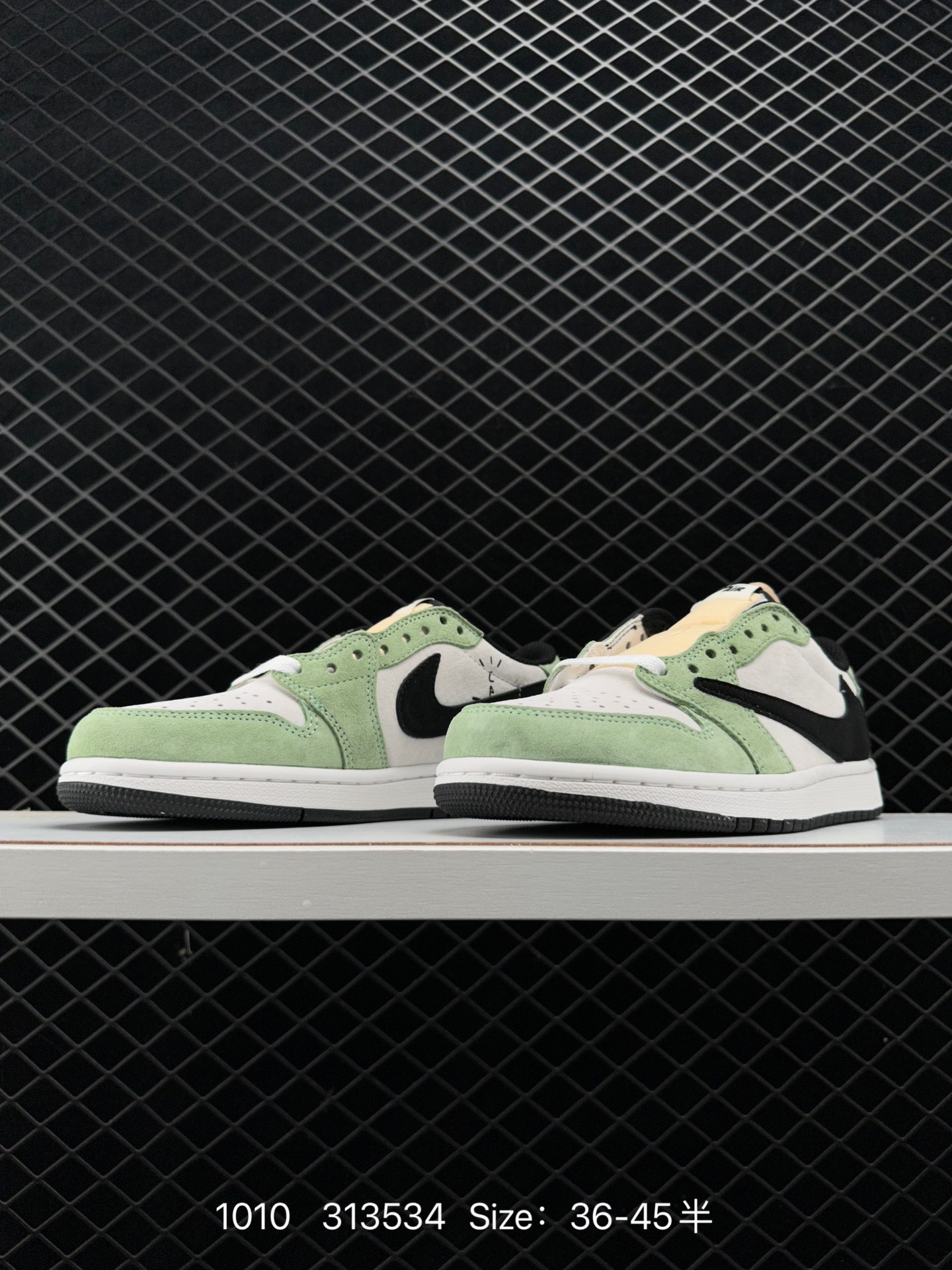 Travis Scott x Fragment x Air Jordan 1 Low